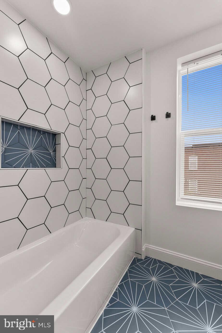 3121 McElderry Street Baltimore, MD 21205 - Photo 20 of 25 Bathroom