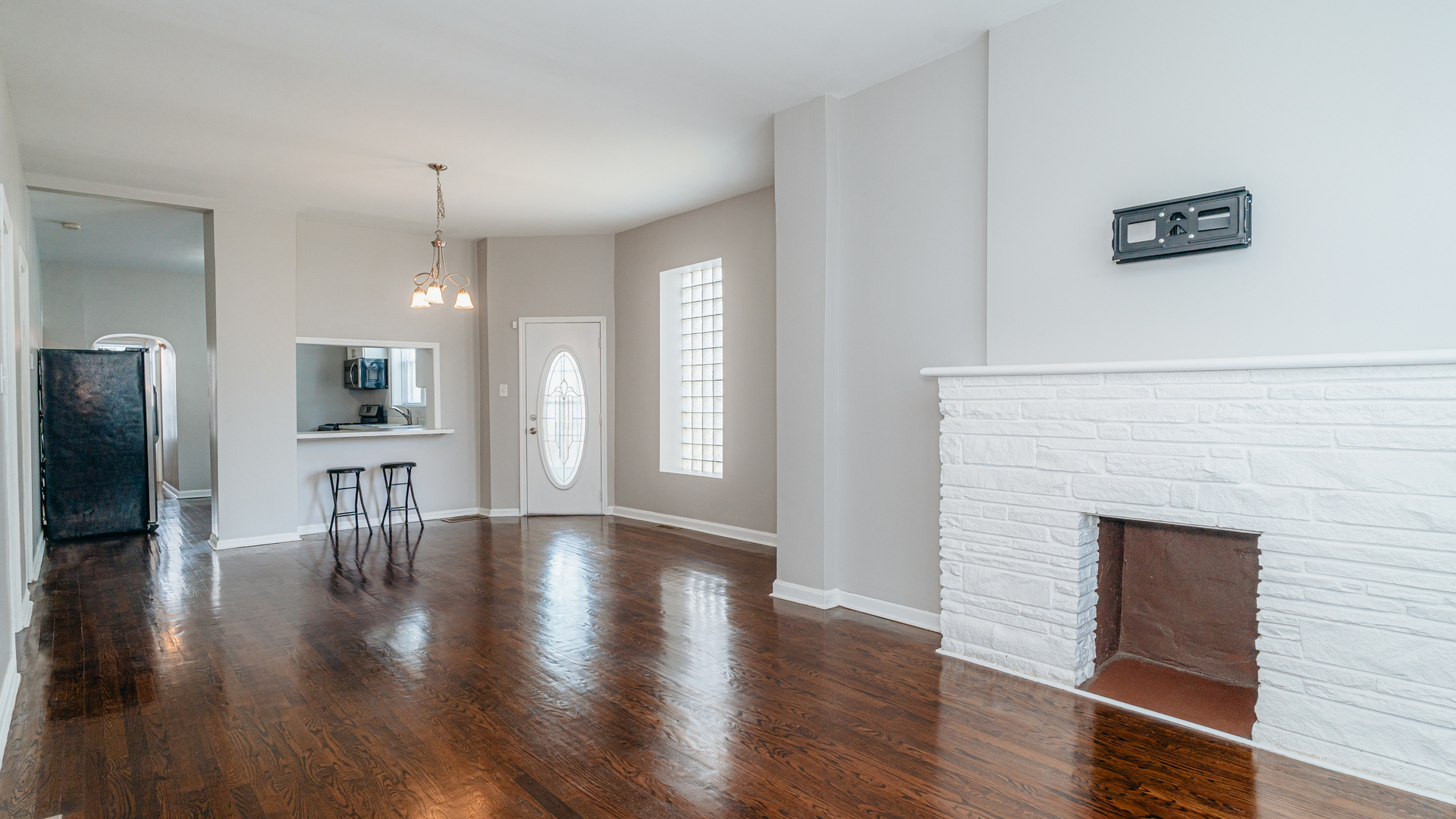 5839 West Rice Street Chicago, IL 60651 - Photo 4 of 29