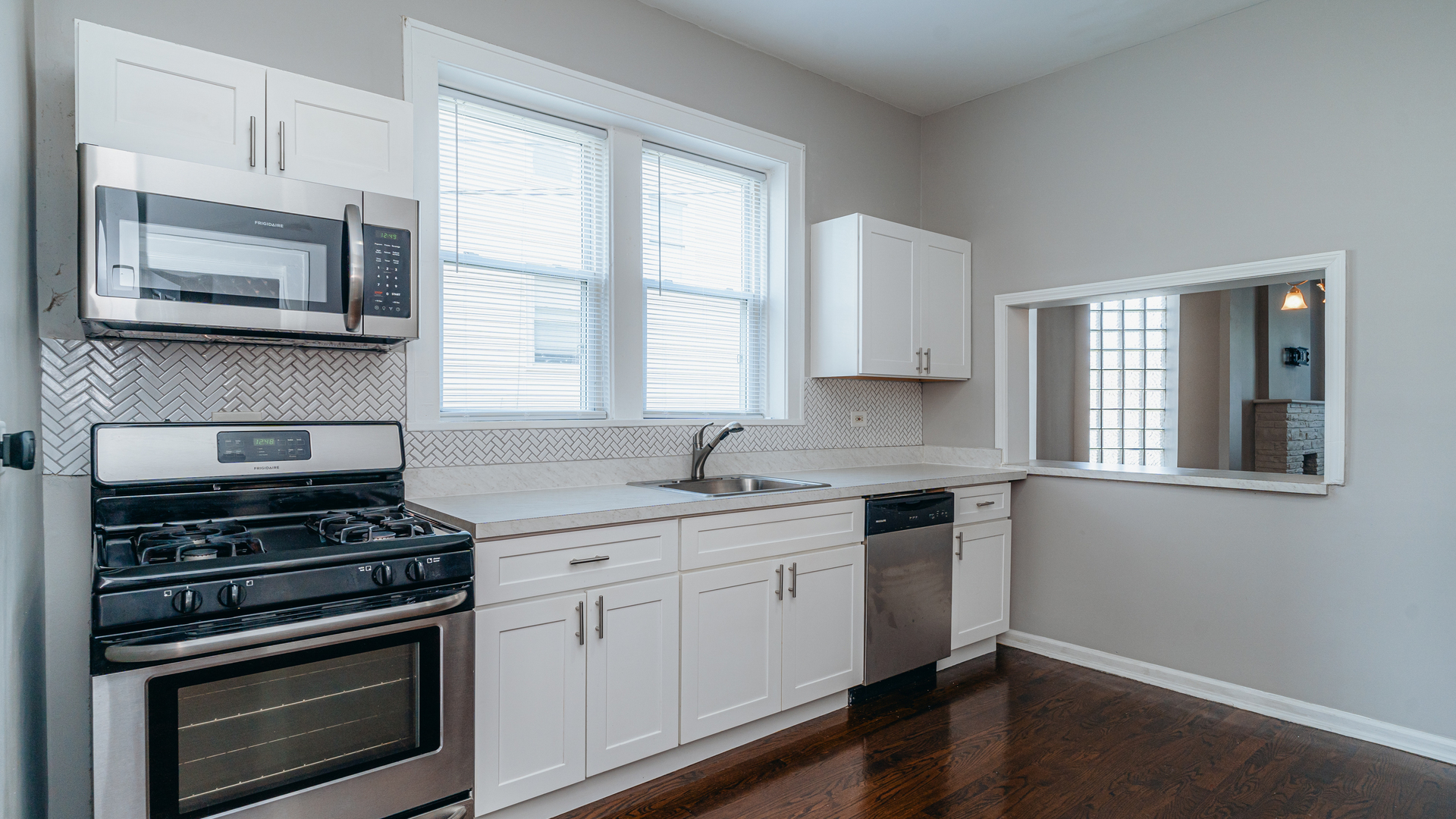 5839 West Rice Street Chicago, IL 60651 - Photo 7 of 29