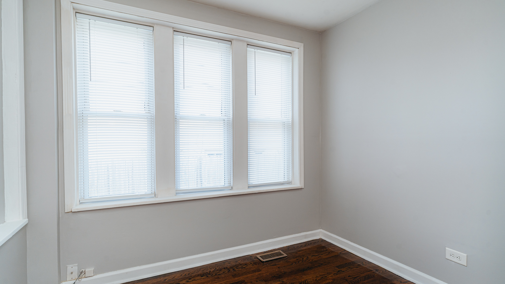 5839 West Rice Street Chicago, IL 60651 - Photo 10 of 29