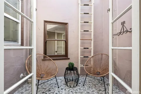 $1,350,000 | 550 48th Avenue, San Francisco, CA 94121