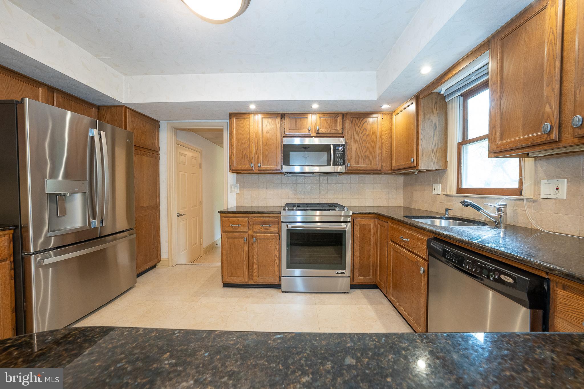 409 Ballytore Road Wynnewood, PA 19096 - Photo 8 of 26 Gallery Image 8