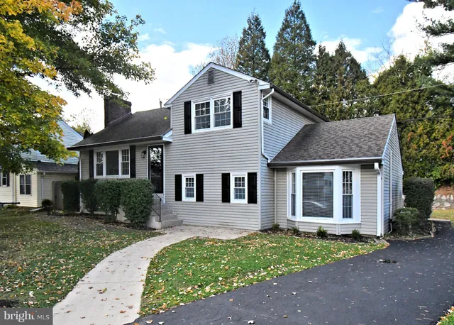 $3,500 | 201 Montgomery Avenue, Oreland, PA 19075