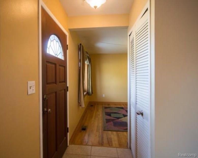 2177 Castleton Drive Troy, MI 48083 - Photo 18 of 32