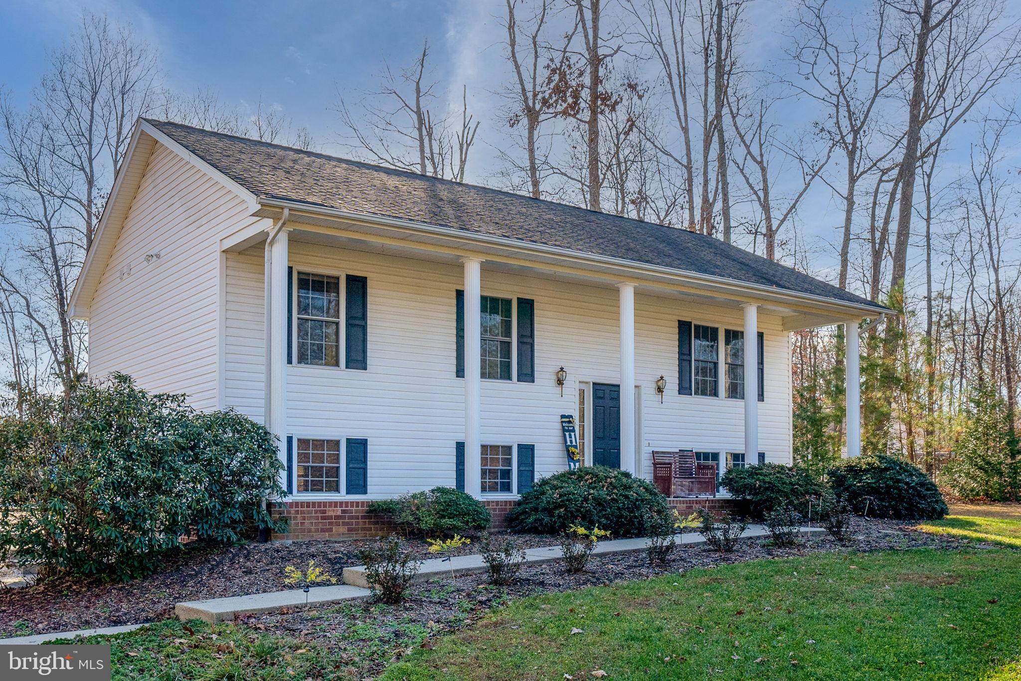 17214 Oak Ridge Lane Ruther Glen, VA 22546 - Photo 8 of 51 Gallery Image 8