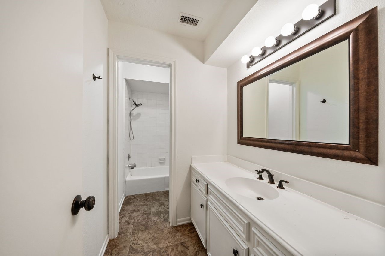 8 Flint Street Conroe, TX 77301 - Photo 17 of 21 Second Bathroom