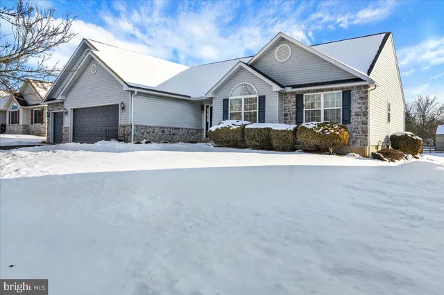 $410,000 | 28 Sagebrook Drive, Reading, PA 19606