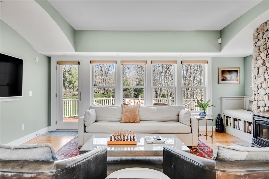 12 Donross Drive Westerly, RI 02891 - Photo 15 of 50