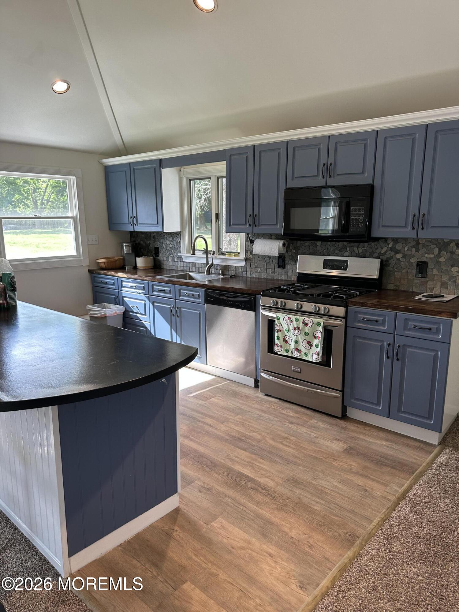 164 Everett Road, Unit 165 Lincroft, NJ 07738 - Photo 6 of 21 Kitchen