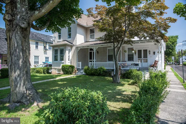 $2,100 | 37 North Clinton Street, Unit A, Doylestown, PA 18901