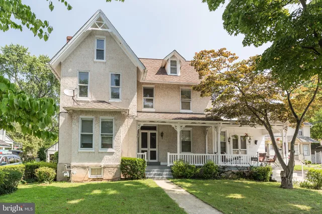 $2,100 | 37 North Clinton Street, Unit A, Doylestown, PA 18901