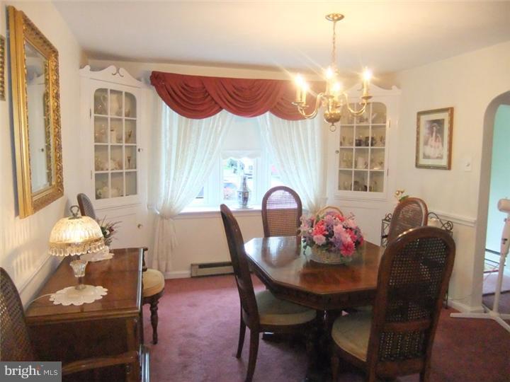 166-170 Rambling Way Springfield, PA 19064 - Photo 9 of 22