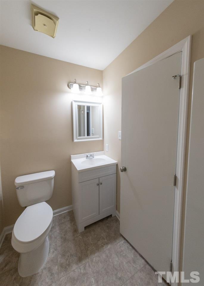 6235 Waterside Lane Raleigh, NC 27613 - Photo 10 of 17
