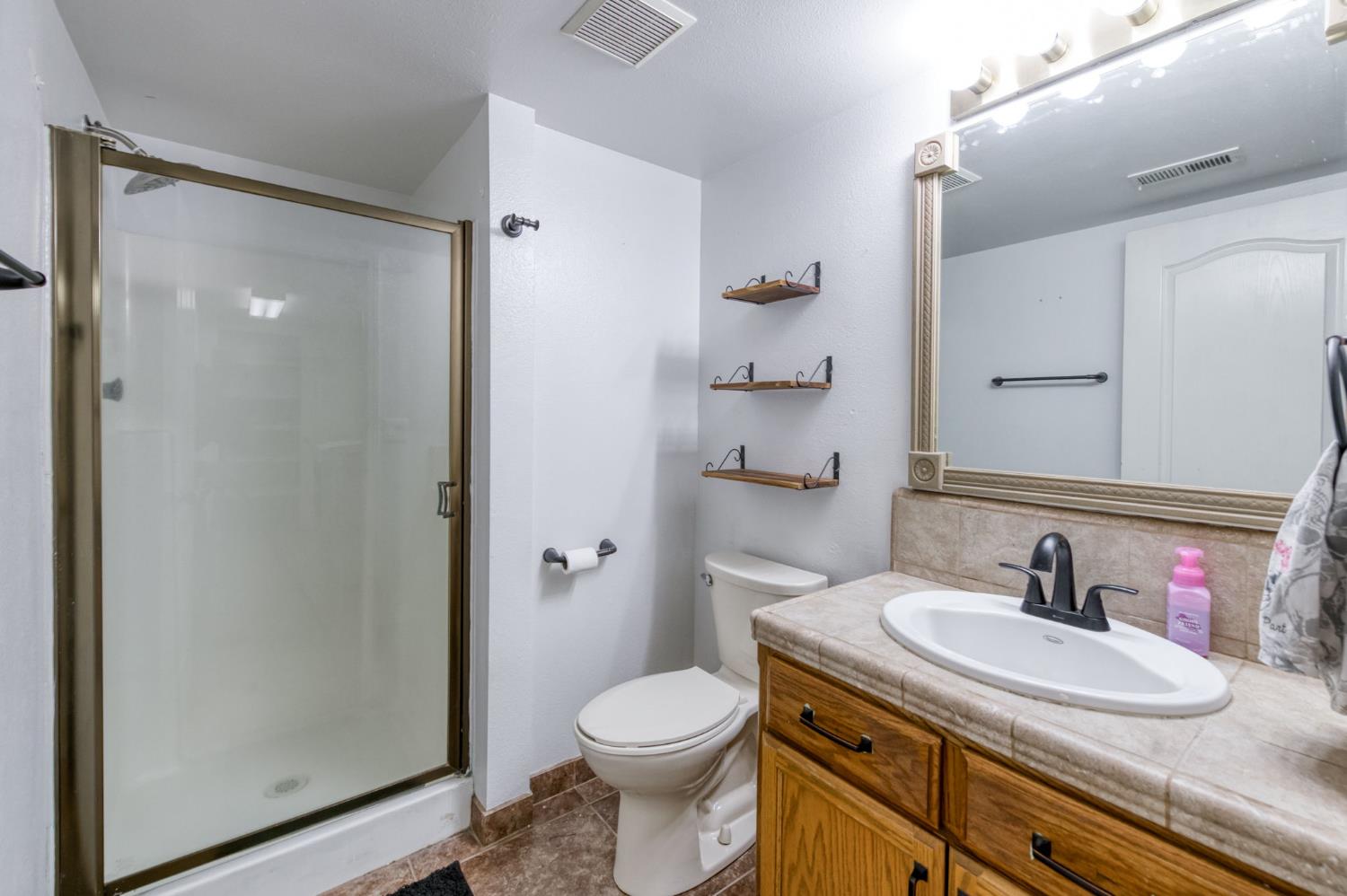 3040 Boulder Avenue Madera, CA 93637 - Photo 32 of 50 Downstairs Bathroom
