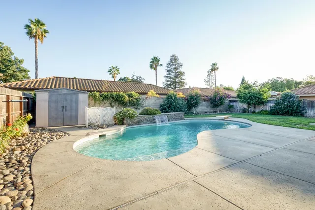 $525,000 | 3040 Boulder Avenue, Madera, CA 93637