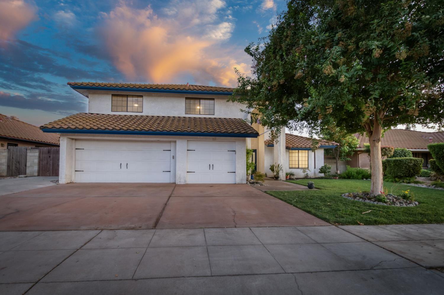 3040 Boulder Avenue Madera, CA 93637 - Photo 4 of 50 a view of house and outdoor space