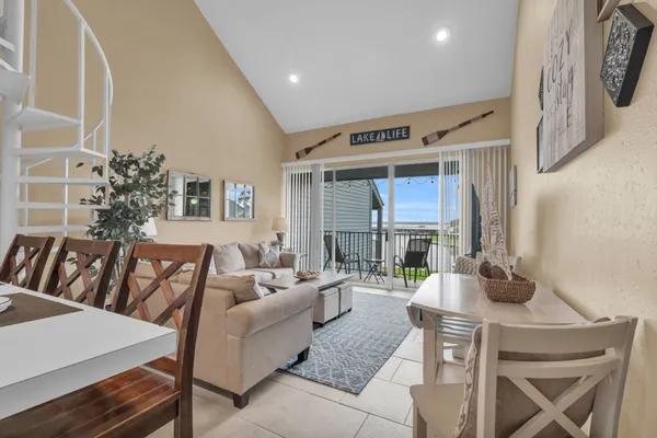 $200,000 | 12500 Melville Drive, Unit 337, Montgomery, TX 77356