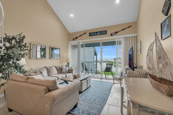 $200,000 | 12500 Melville Drive, Unit 337, Montgomery, TX 77356