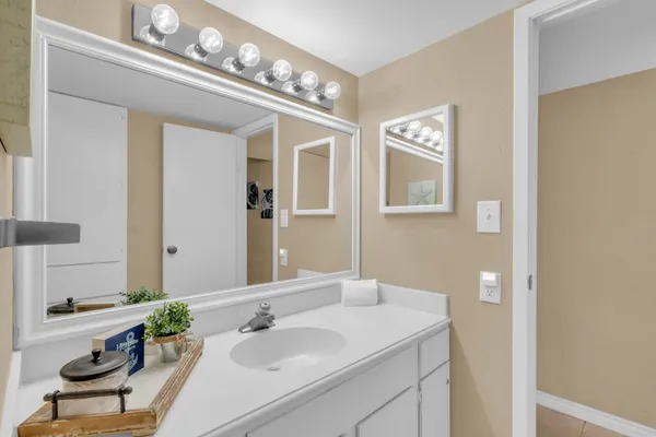 $200,000 | 12500 Melville Drive, Unit 337, Montgomery, TX 77356