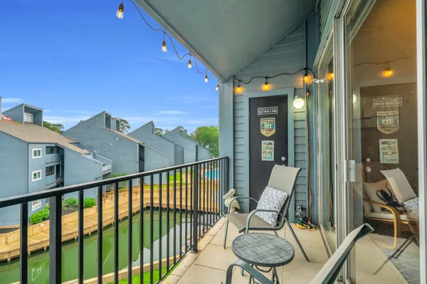 $200,000 | 12500 Melville Drive, Unit 337, Montgomery, TX 77356