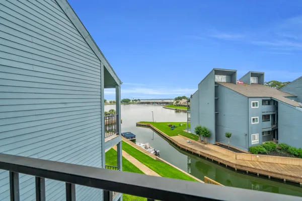 $200,000 | 12500 Melville Drive, Unit 337, Montgomery, TX 77356