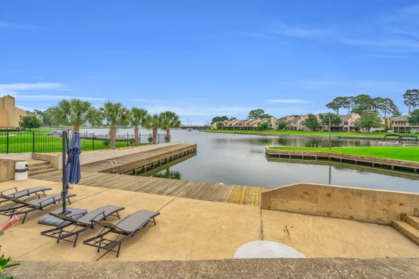 $200,000 | 12500 Melville Drive, Unit 337, Montgomery, TX 77356