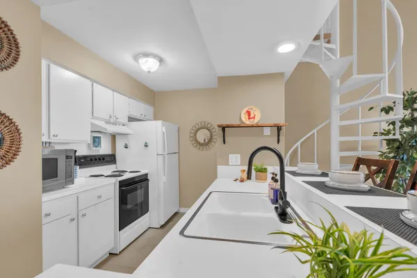 $200,000 | 12500 Melville Drive, Unit 337, Montgomery, TX 77356