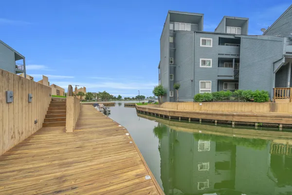 $200,000 | 12500 Melville Drive, Unit 337, Montgomery, TX 77356