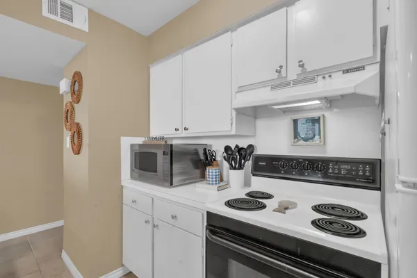 $200,000 | 12500 Melville Drive, Unit 337, Montgomery, TX 77356