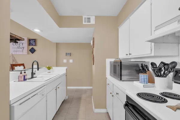 $200,000 | 12500 Melville Drive, Unit 337, Montgomery, TX 77356
