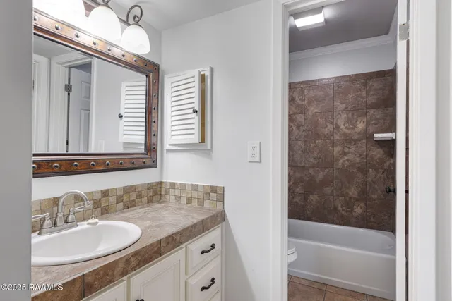 $119,000 | 220 Doucet Road, Unit 203A, Lafayette, LA 70503