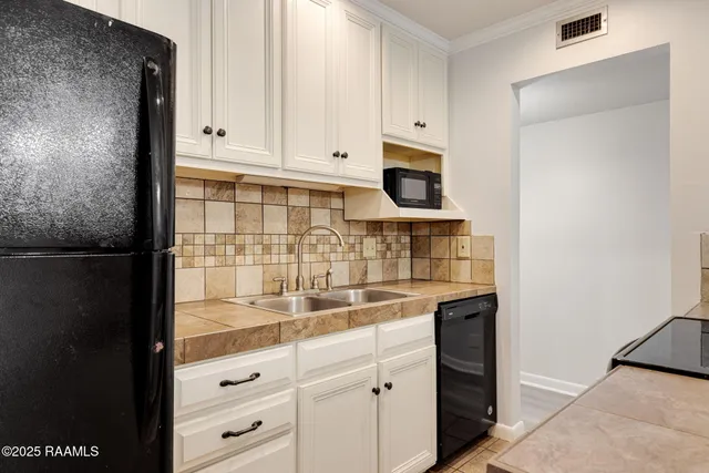 $119,000 | 220 Doucet Road, Unit 203A, Lafayette, LA 70503