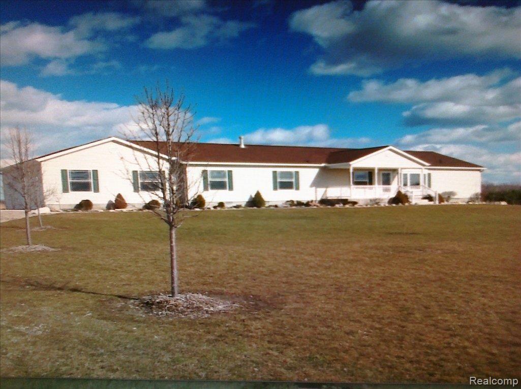 6868 Connell Road Yale, MI 48097 - Photo 3 of 15 palm pre all pics 389