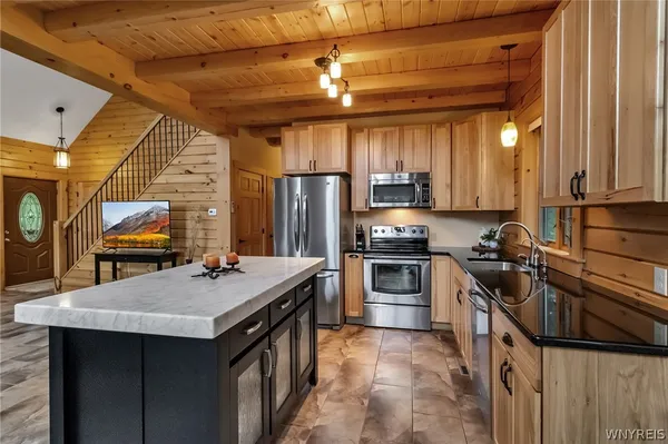 $889,900 | 2960 Dunham Road, Orangeville, NY 14167