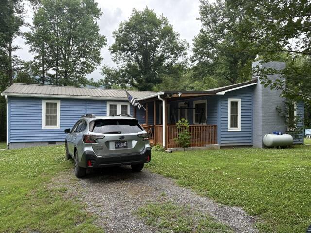 844 Grove Road Benton, TN 37307 - Photo 3 of 31 844 Grove - Front - IMG_8294
