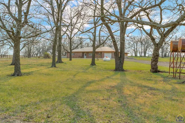 $450,000 | 23586 Highway 4, Eskridge, KS 66423