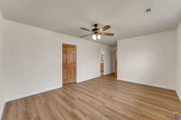 $450,000 | 23586 Highway 4, Eskridge, KS 66423