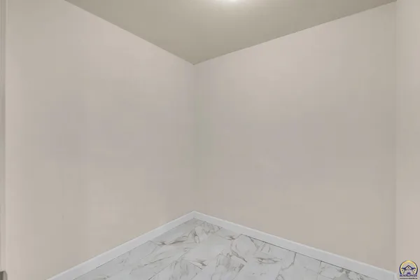 $450,000 | 23586 Highway 4, Eskridge, KS 66423