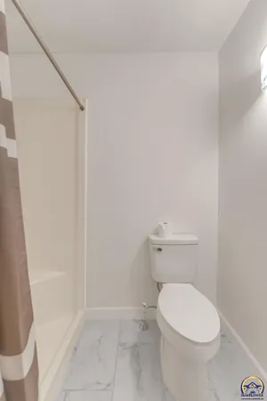 $450,000 | 23586 Highway 4, Eskridge, KS 66423