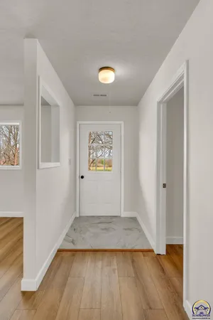 $450,000 | 23586 Highway 4, Eskridge, KS 66423