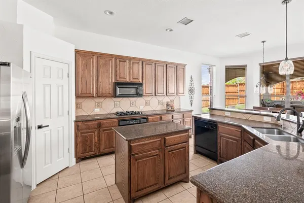 $799,000 | 425 Quail Creek Drive, Murphy, TX 75094
