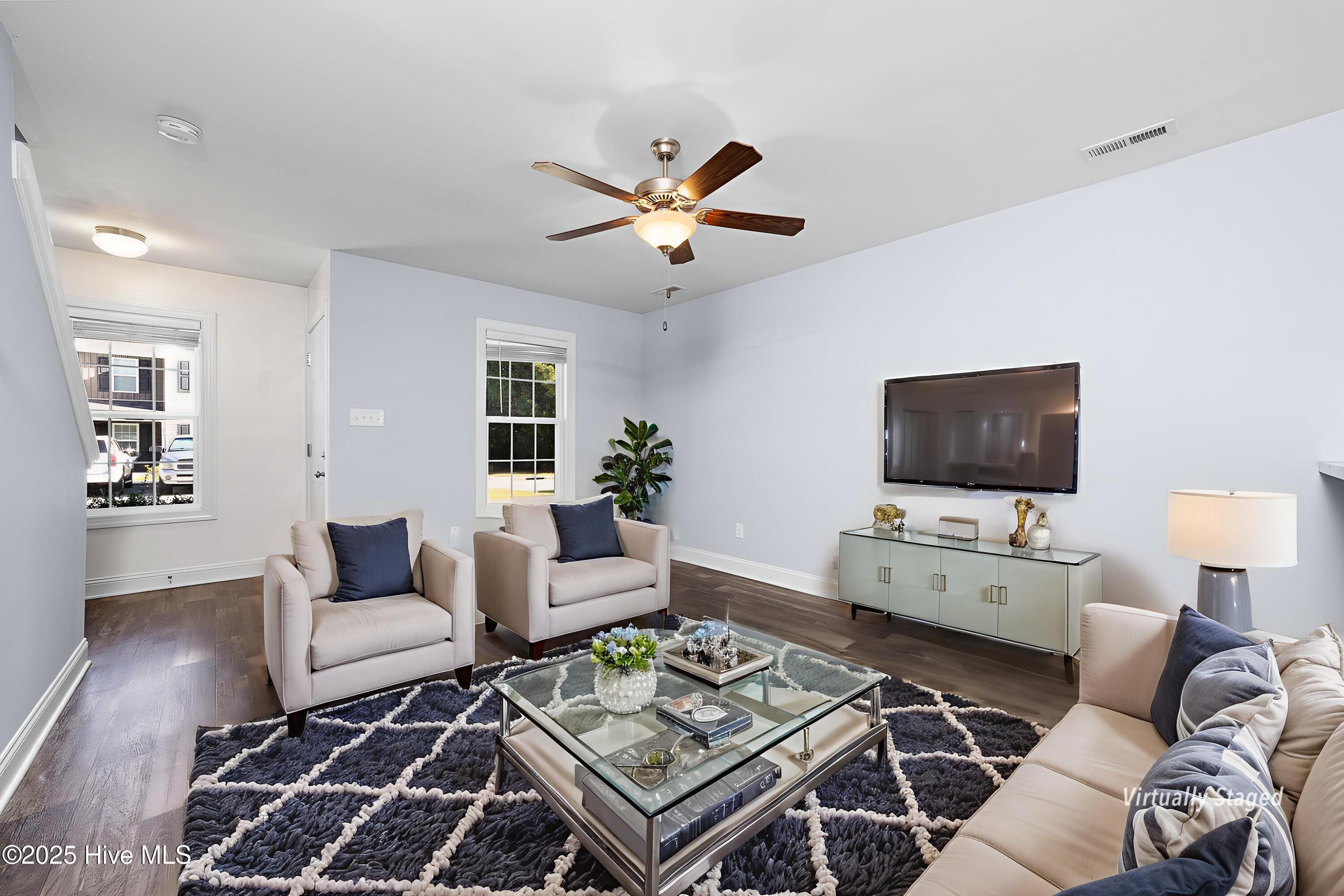 217 Grove Lane Havelock, NC 28532 - Photo 3 of 22 Virtually Staged - Living Room
