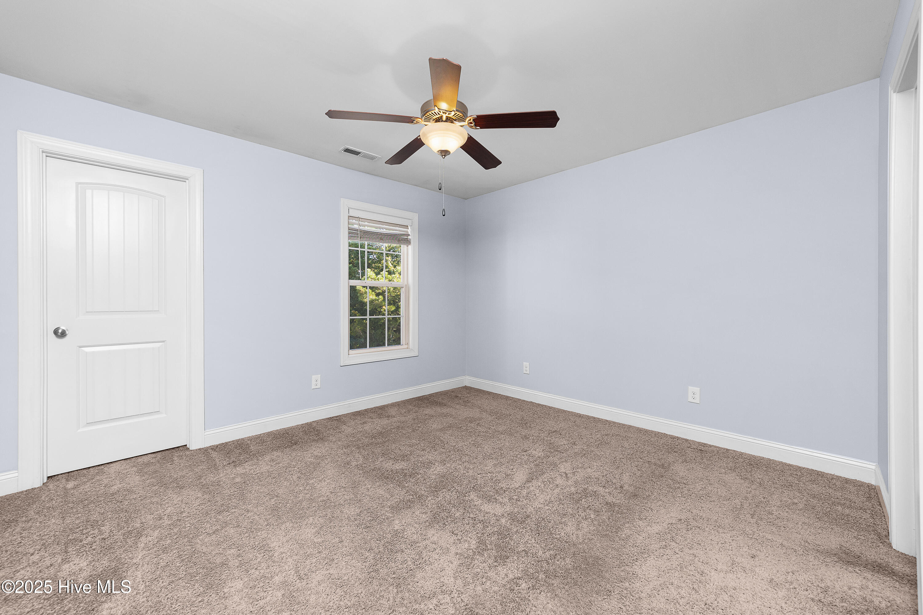 217 Grove Lane Havelock, NC 28532 - Photo 7 of 22 Second Bedroom