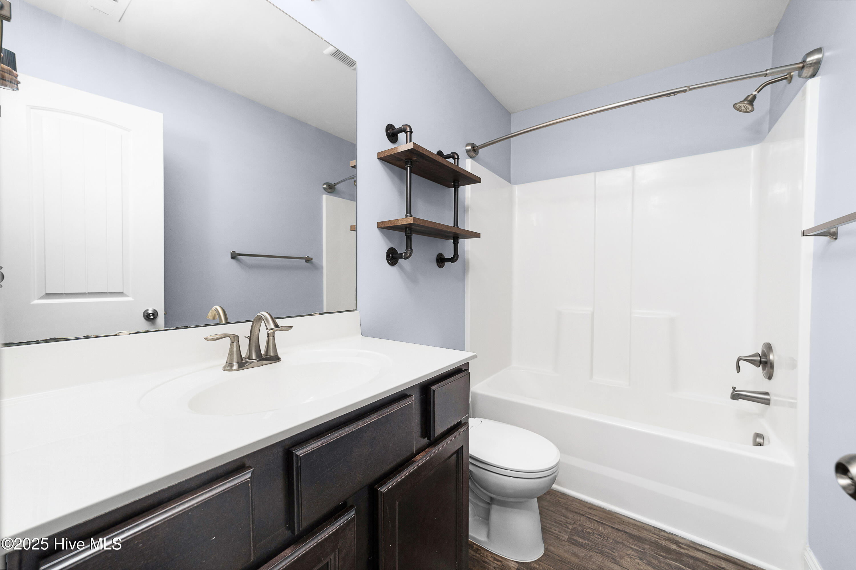 217 Grove Lane Havelock, NC 28532 - Photo 8 of 22 Owners Bathroom