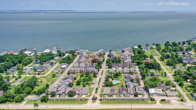 $285,000 | 2601 South Broadway Street, Unit 29, La Porte, TX 77571