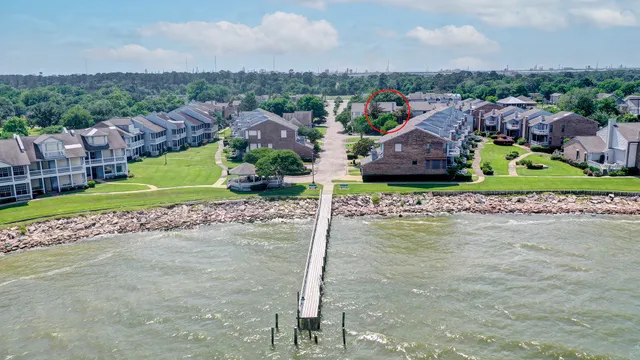 $285,000 | 2601 South Broadway Street, Unit 29, La Porte, TX 77571