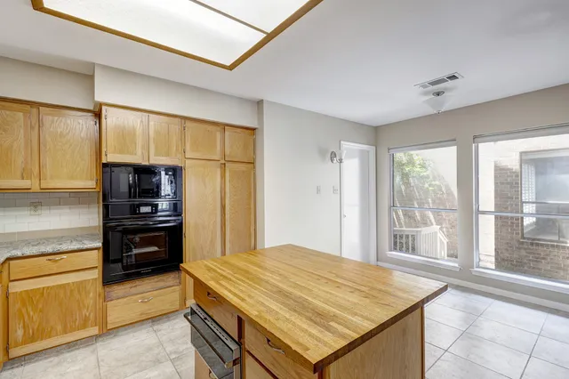 $285,000 | 2601 South Broadway Street, Unit 29, La Porte, TX 77571