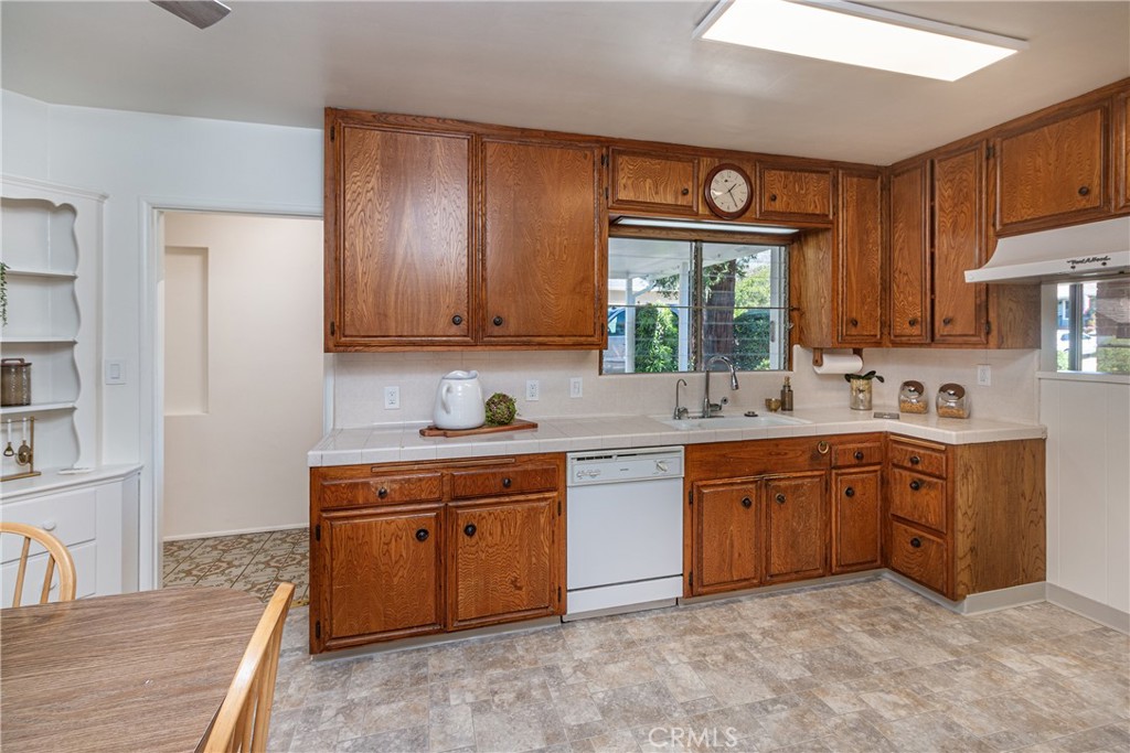 611 Delaware Road Burbank, CA 91504 - Photo 7 of 50