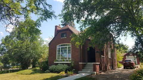 $599,900 | 19 West Hattendorf Avenue, Roselle, IL 60172