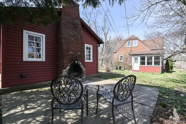 $599,900 | 19 West Hattendorf Avenue, Roselle, IL 60172